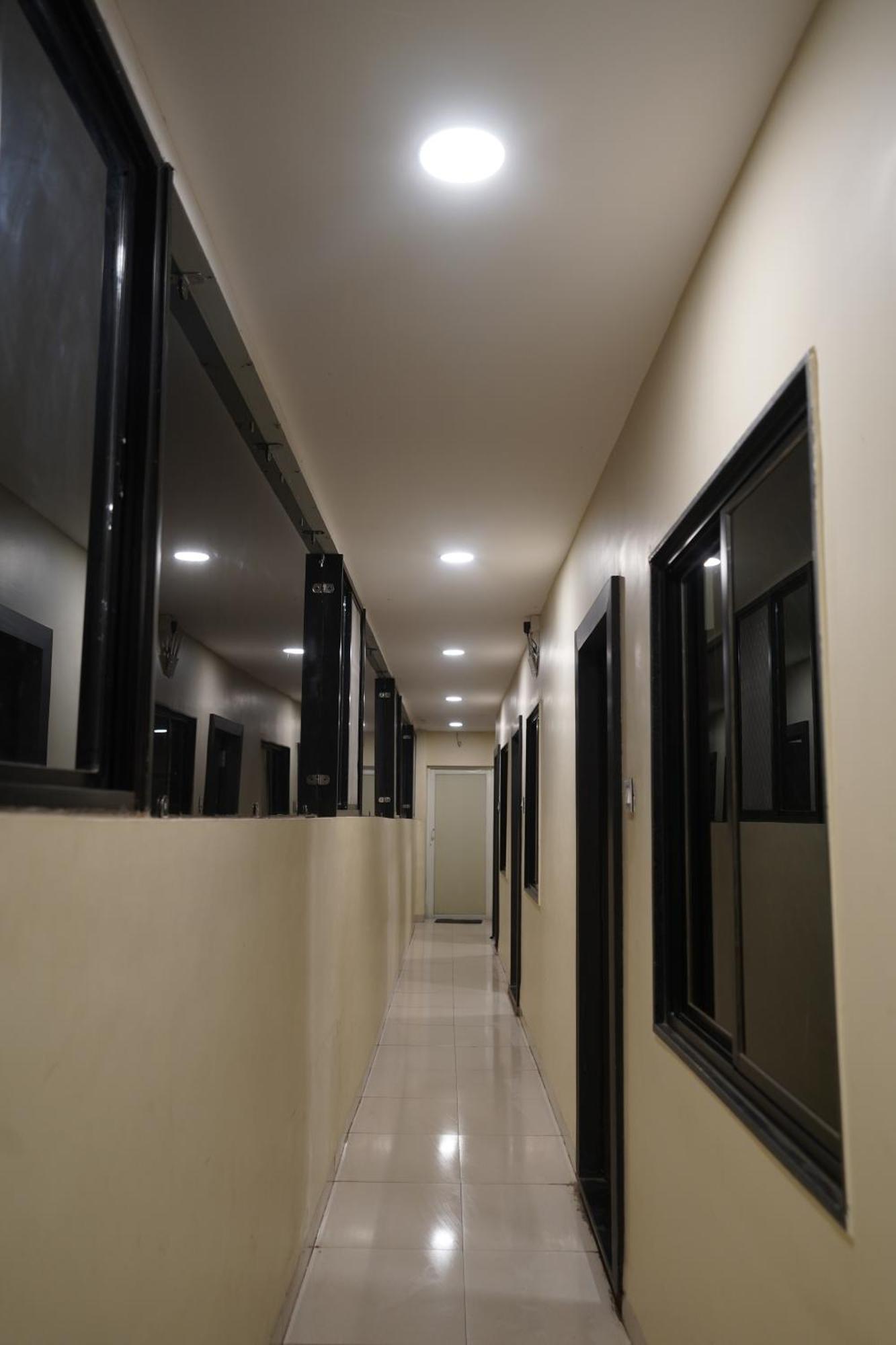 Hotel Dev Kripa Ujjain Extérieur photo