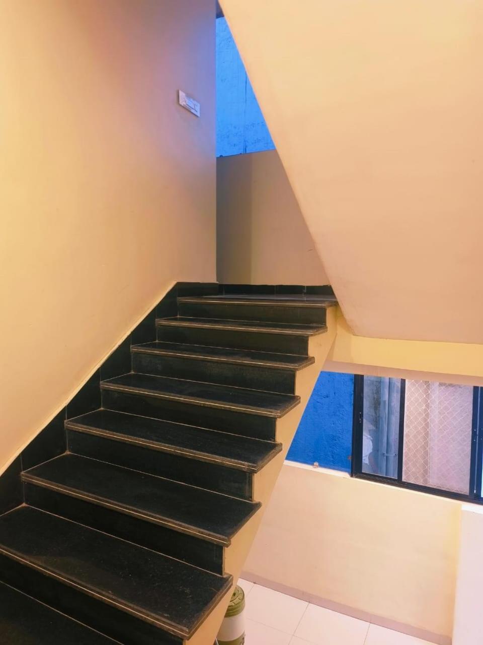 Hotel Dev Kripa Ujjain Extérieur photo